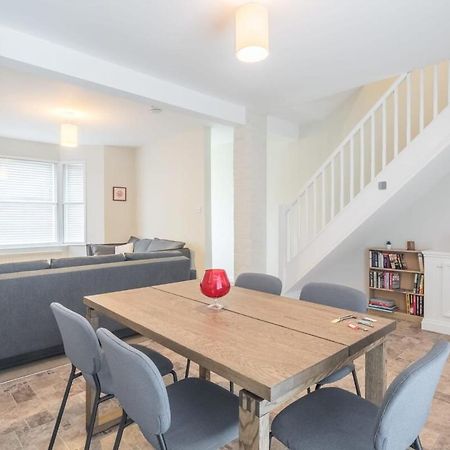 Superb Central 2 Bed Home Кембридж Экстерьер фото